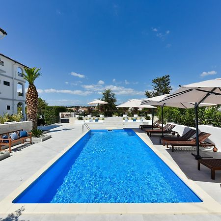 Mediterraneo Garden Apartments Petrcane Bagian luar foto